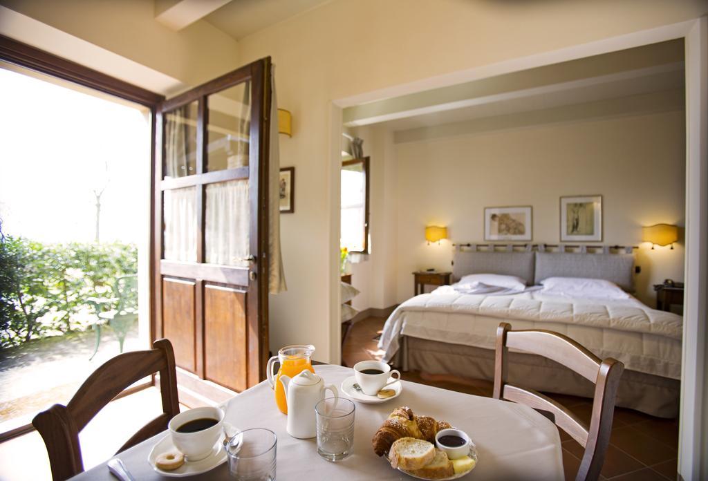 Hotel Relais Castello Di Razzano Alfiano Natta Zimmer foto